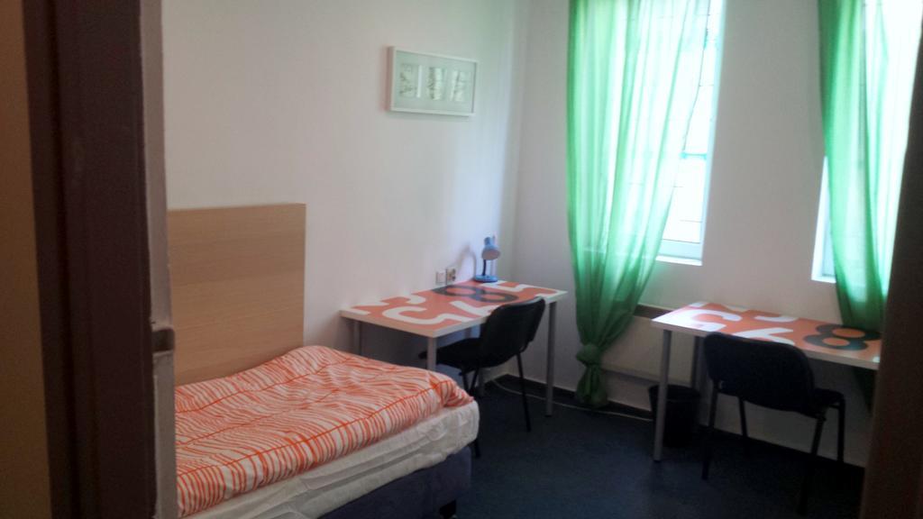 Erasmus House Hostel Warsaw Phòng bức ảnh