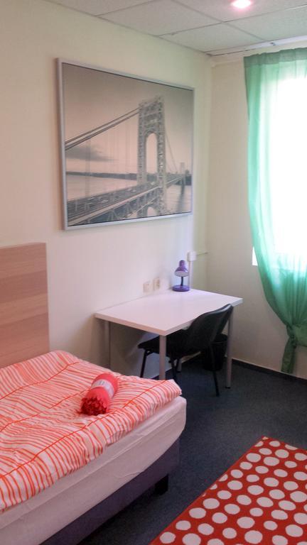 Erasmus House Hostel Warsaw Phòng bức ảnh